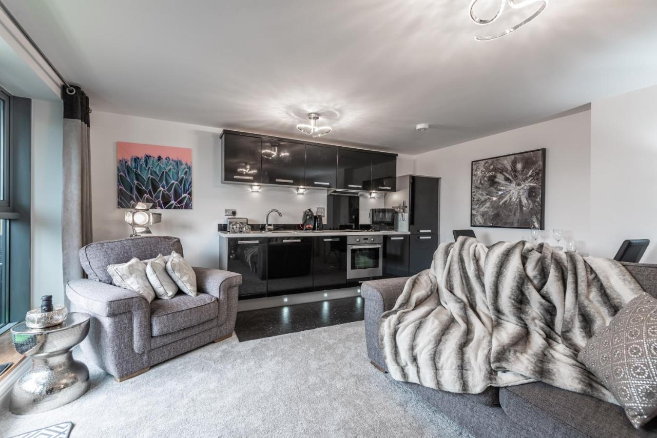 Luxurious River View Apartment With Terrace Worcester Luaran gambar