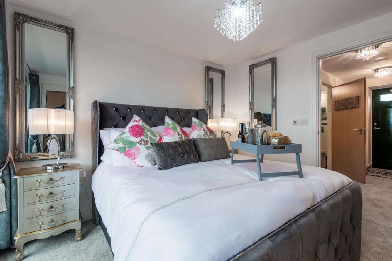 Luxurious River View Apartment With Terrace Worcester Luaran gambar