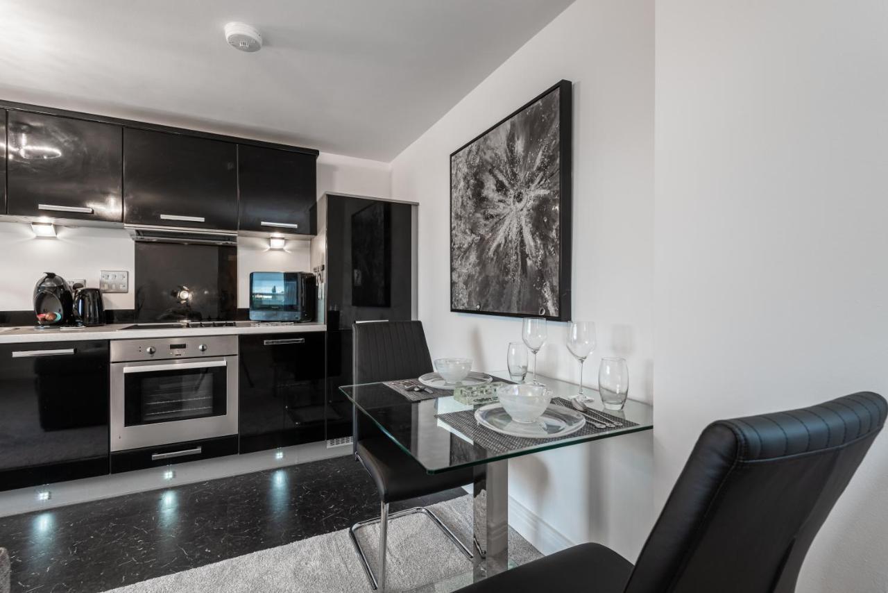 Luxurious River View Apartment With Terrace Worcester Luaran gambar