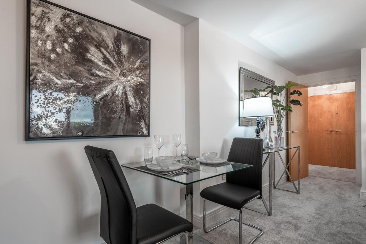 Luxurious River View Apartment With Terrace Worcester Luaran gambar